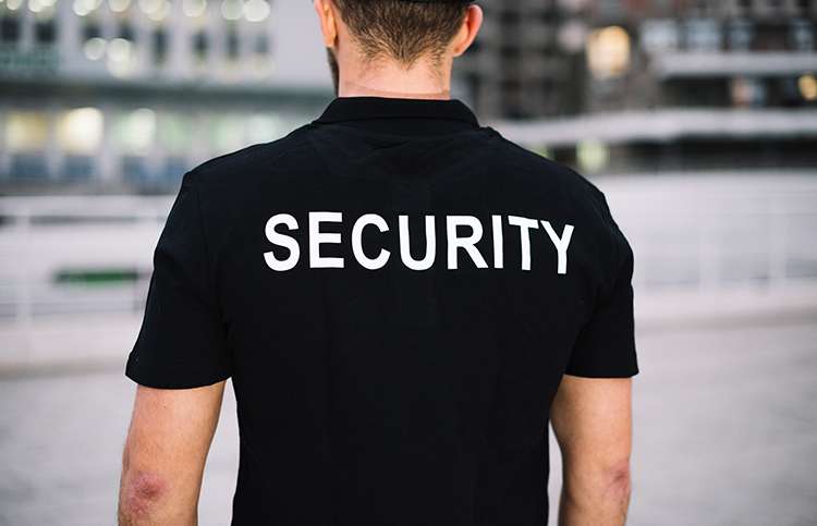 Απλήρωτοι οι υπάλληλοι security που φυλάσσουν τον… ΕΦΚΑ
