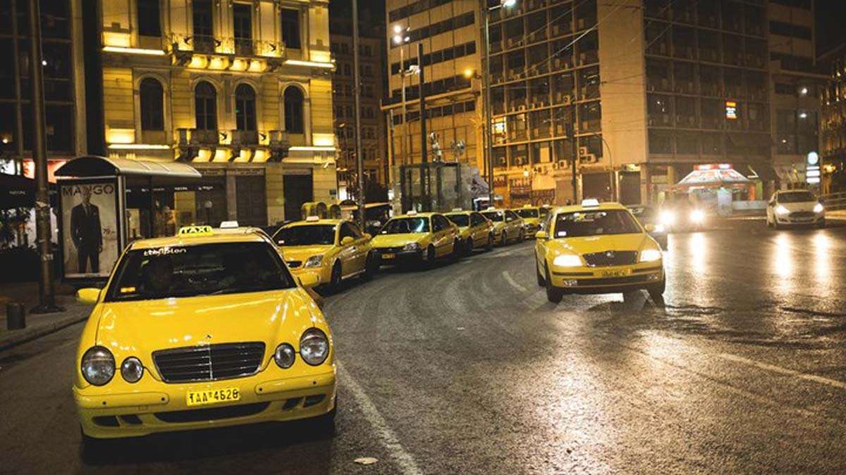 Σε δημόσιο κίνδυνο μετατράπηκε μεθυσμένος οδηγός ταξί – Οδηγούσε με ανεξέλεγκτη πορεία και χωρίς άδεια