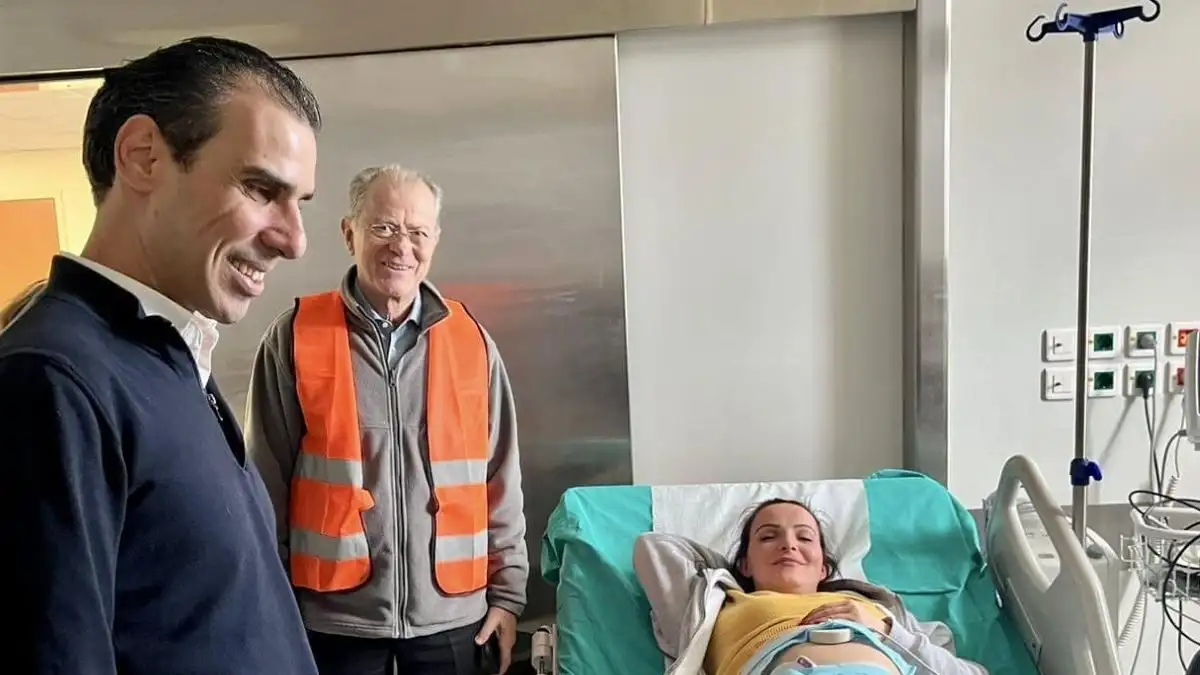 Σαντορίνη: Το «σεισμογενές» αγοράκι που γεννήθηκε στο εν μέσω Ρίχτερ