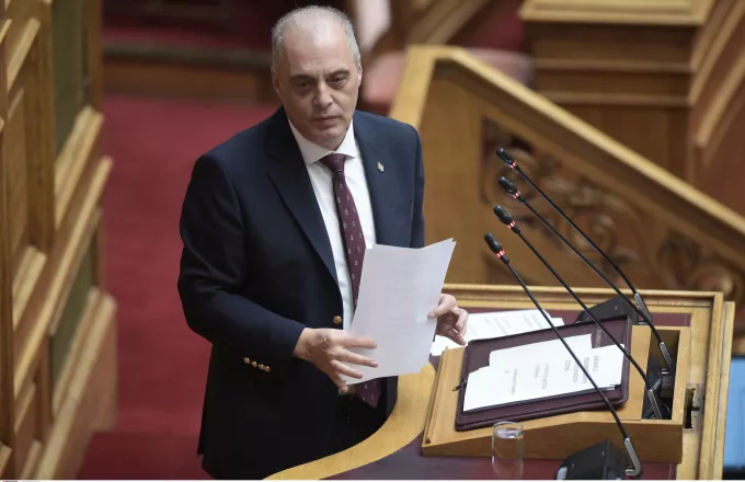 Βελόπουλος: «Όταν η κοινωνία μιλάει, τα κόμματα να σιωπούν»