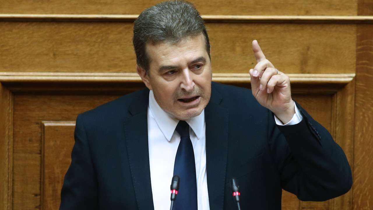 Χρυσοχοϊδης: Τοποθετούνται 130 αστυνομικοί σε λεωφορεία του ΟΑΣΑ και τρένα του προαστιακού