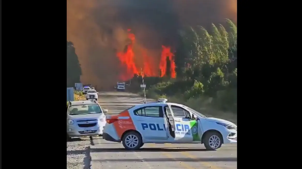 Δυο δασικές πυρκαγιές ακόμη ενεργές στην Παταγονία, 250.000 στρέμματα αποκαΐδια σε 2 μήνες