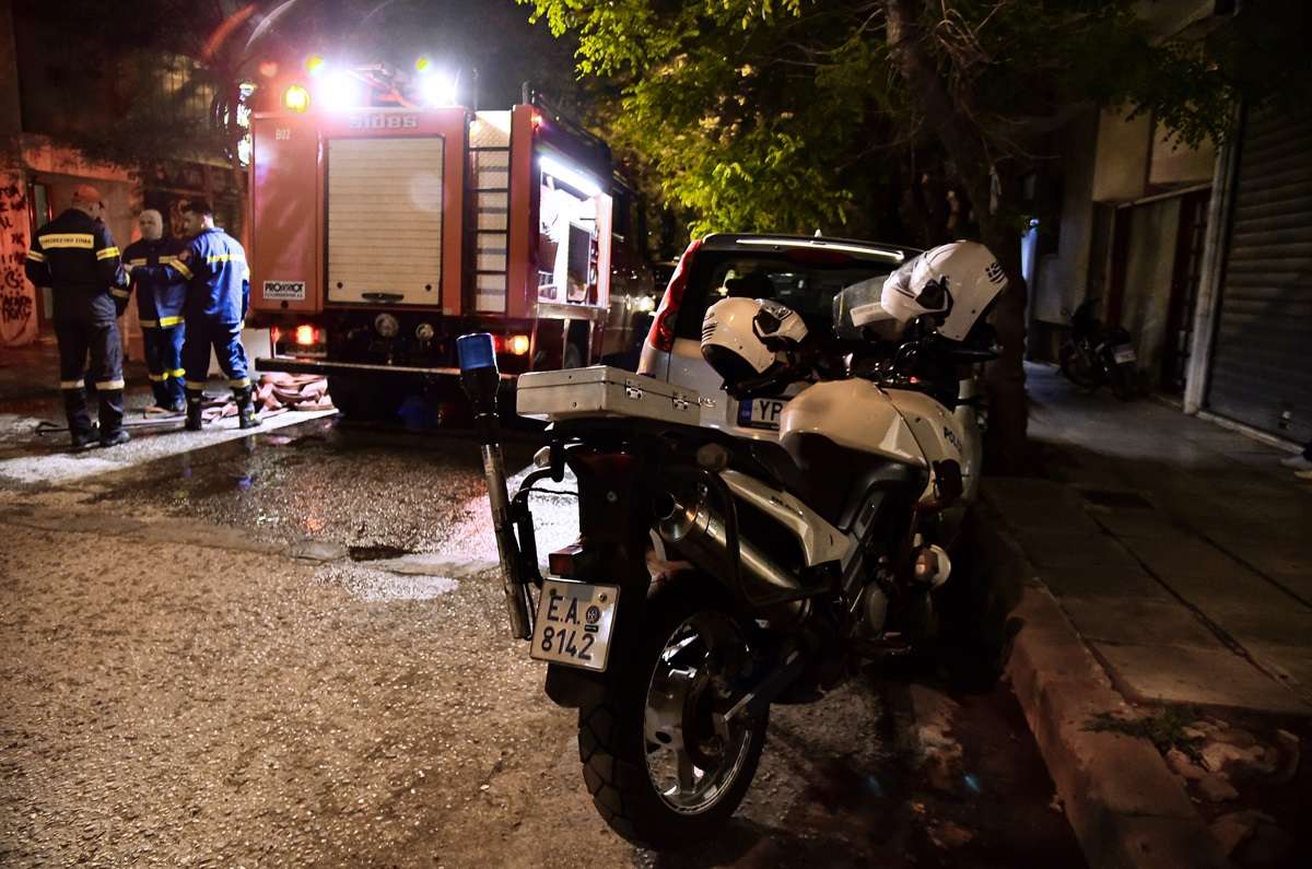 Νεκρή 67χρονη μετά από φωτιά σε σπίτι στη Βουλιαγμένη – Στο νοσοκομείο άλλες δύο γυναίκες