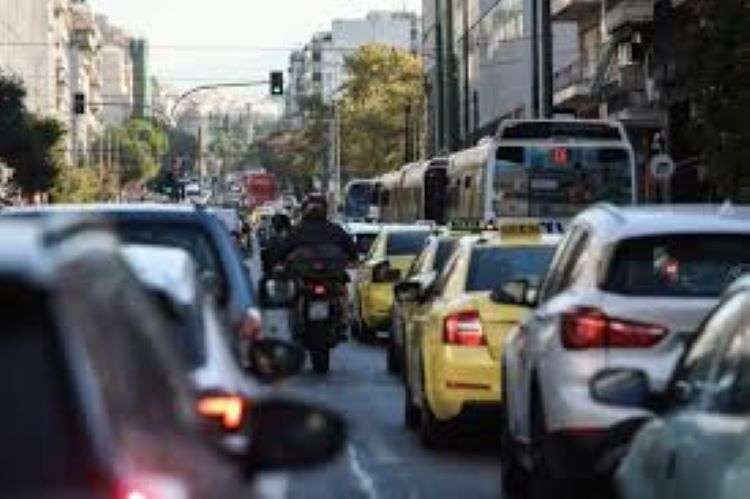 Μετά τα ταξί με επιβάτες, εξαίρεση στις λεωφορειολωρίδες και για τις μοτοσικλέτες