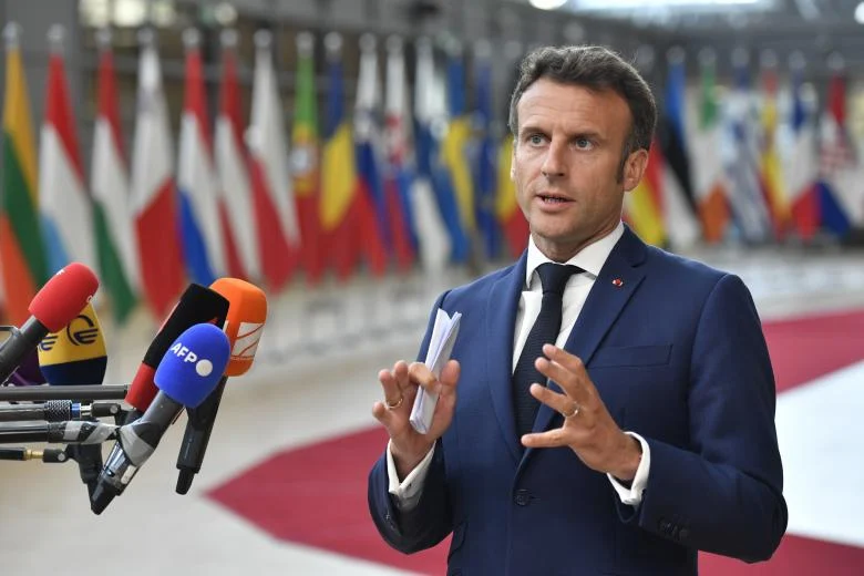 Γαλλία: Τα επόμενα βήματα του Μακρόν σε περίπτωση πτώσης της κυβέρνησης!