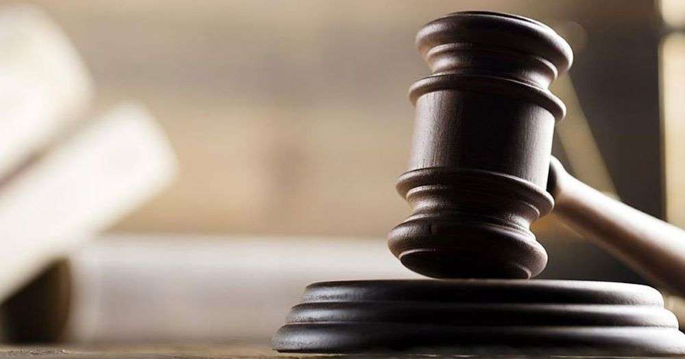 Τέμπη: Πειθαρχικές διώξεις σε βάρος της δικηγόρου που στοχοποιεί τον ανακριτή Μπακαΐμη