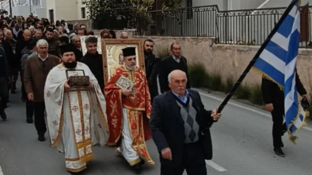 Σαντορίνη: Μεγάλη λιτανεία στο νησί για να σταματήσει η σεισμική δραστηριότητα