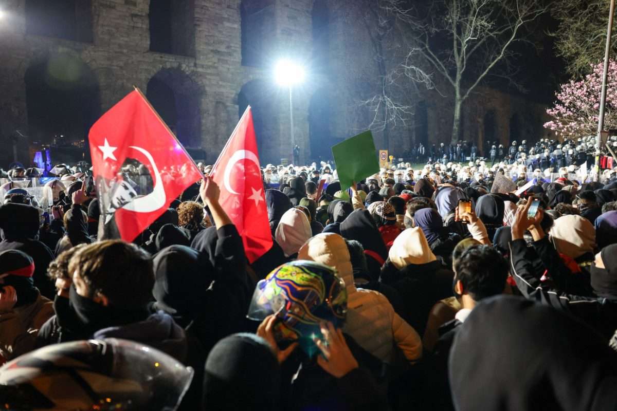 Σχεδόν 3 στους 10 νέους στην Τουρκία εκτός εργασίας και εκπαίδευσης