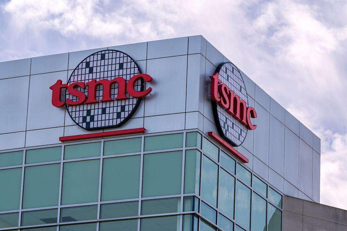 TSMC: Θα επενδύσει «τουλάχιστον 100 δισ. δολάρια» στις ΗΠΑ