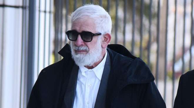 Δίκη Φιλιππίδη: «Είχε σχέσεις με πολλές κοπέλες – Θα μπορούσε να είχε χάσει τον αυτοέλεγχό του» κατέθεσε ο Μπιμπίλας