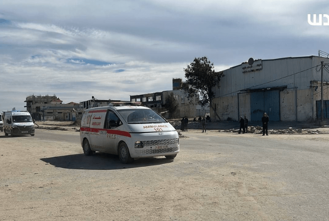 Το Ισραήλ πυροβολεί ασθενοφόρα που μεταφέρουν ασθενείς από τη Γάζα