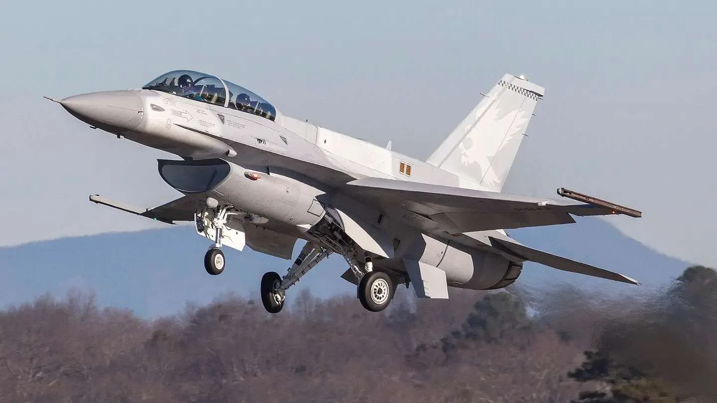 Συναγερμός στο Αιγαίο: Τουρκικά F-16 οπλισμένα πετούν ανάμεσα σε Ρόδο και Καστελόριζο!!
