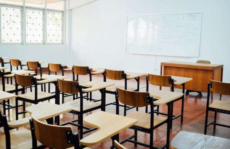 Έρευνα: Πάνω από 600 εκατ. ευρώ δαπάνησαν τα νοικοκυριά για φροντιστήρια το 2023