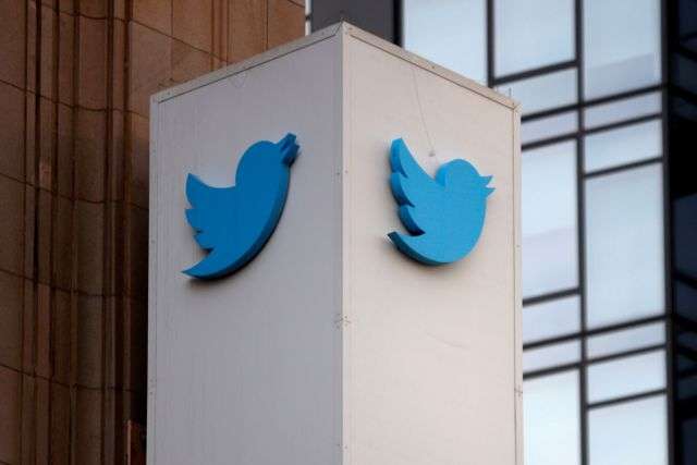 Στο «σφυρί» το μπλέ πουλί του «Twitter» – Πόσα θα πιάσει