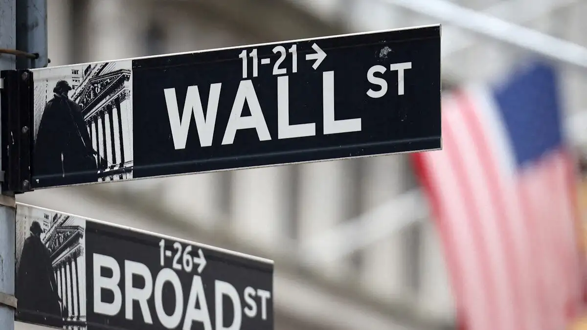 Wall Street: Αρχίζει την εβδομάδα με πτώση άνω του 1%