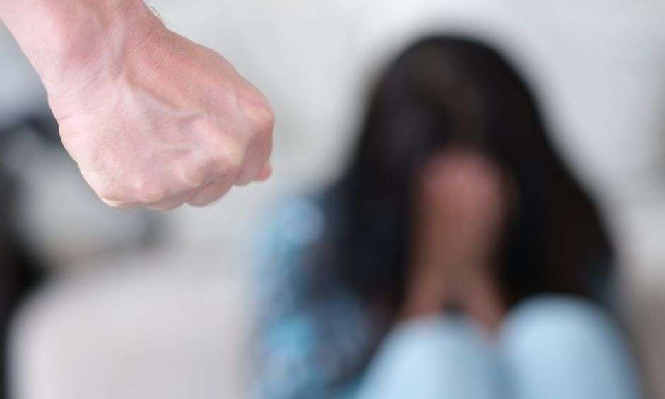 Ενδοοικογενειακό επεισόδιο στην Πάτρα: «Δεν με απείλησε με μαχαίρι, είμαστε απλά νευρικοί» είπε η γυναίκα