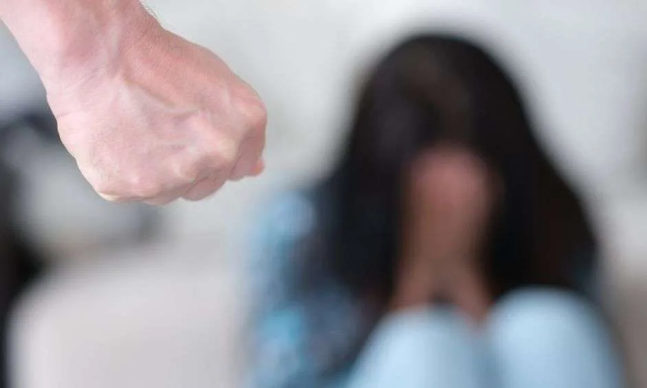 Ενδοοικογενειακό επεισόδιο στην Πάτρα: «Δεν με απείλησε με μαχαίρι, είμαστε απλά νευρικοί» είπε η γυναίκα