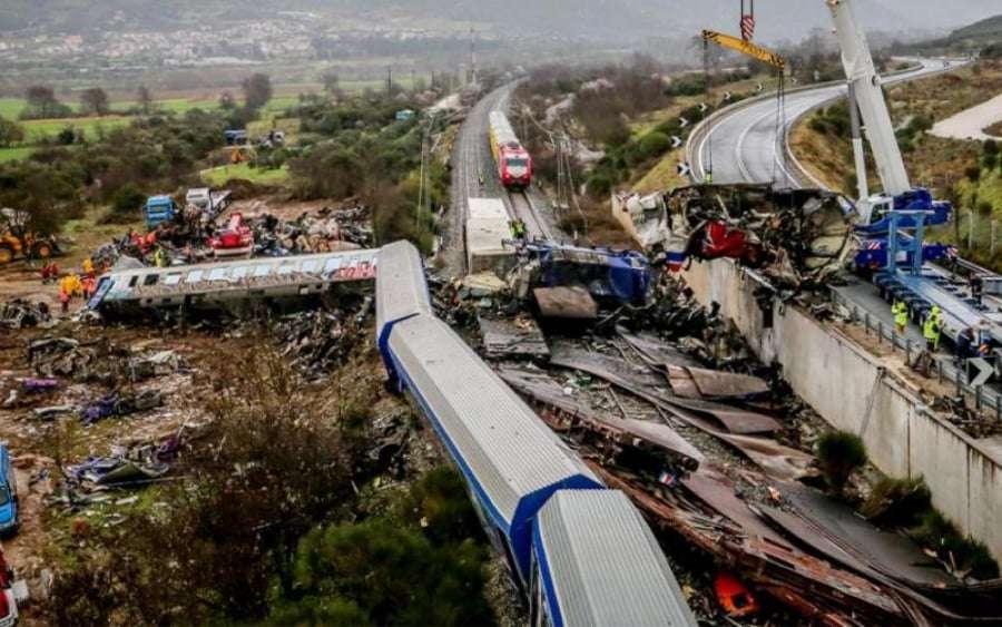 Κατόπιν Εορτής: Ειδικό κλιμάκιο της πυροσβεστικής θα ερευνήσει τα συντρίμμια