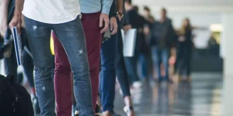 ΕΛΣΤΑΤ: Στο 9,5% η ανεργία στην Ελλάδα το δ’ τρίμηνο του 2024