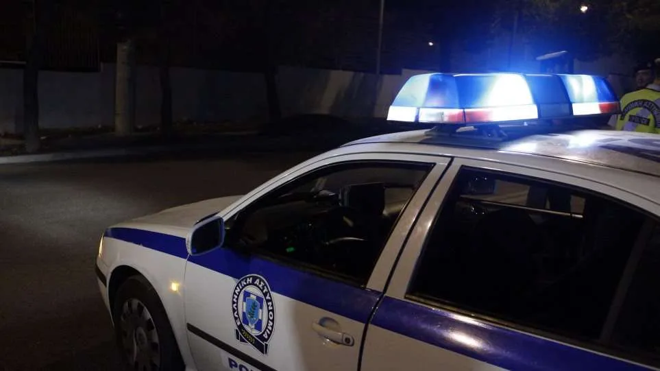 Καλλιθέα: Συνελήφθη νεαρός που παρενόχλησε και επιχείρησε να απαγάγει γυναίκα