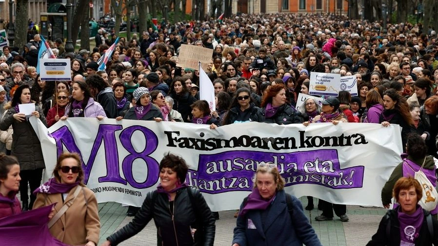 Ισπανία: 25.000 άνθρωποι διαδήλωσαν με αφορμή την Παγκόσμια Ημέρα της Γυναίκας