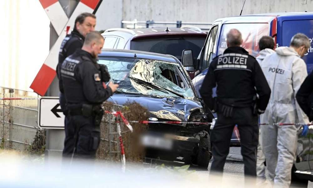 Μανχάιμ: Ως ψυχικά ασθενή εμφανίζουν τον δράστη – Δύο νεκροί, βαριά τραυματισμένο παιδί