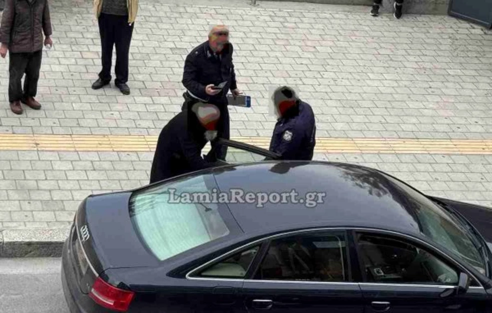 Σεσημασμένος ο αρχιμανδρίτης που έβρισε και χτύπησε αστυνομικούς στη Λαμία – Το 2014 είχε χαστουκίσει γυναίκα τροχονόμο