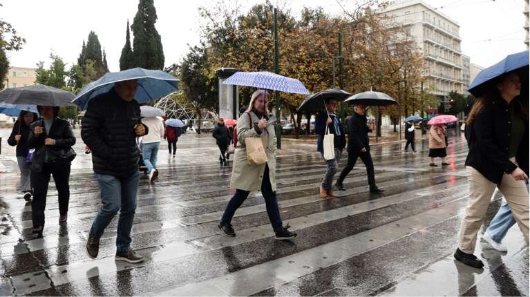 Μεταβολή του καιρού: Καταιγίδες σε Ήπειρο–Ιόνιο, ήπια άνοδος θερμοκρασίας