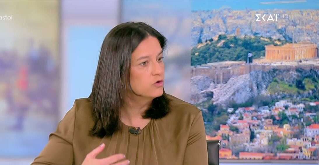 Μισθοί-εξαθλίωση, απαντήσεις-κοροϊδία: Η Κεραμέως βαφτίζει «επιτυχία» τη φτώχεια των πολιτών