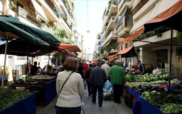 Σοκ στη λαϊκή του Βόλου – 68χρονος πέθανε ξαφνικά μπροστά σε πλήθος κόσμου