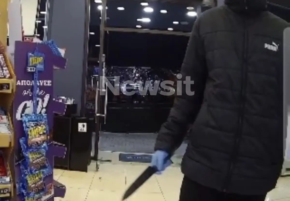 Θεσσαλονίκη: Βίντεο ντοκουμέντο από ένοπλη ληστεία σε take away καφετέρια – “Τα λεφτά τώρα!”