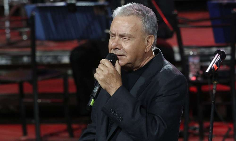 Μανώλης Μητσιάς: «Με τα χρήματα αυτά, θα μπορούσα να παίρνω κάθε μέρα κι ένα δυάρι στο Κολωνάκι»