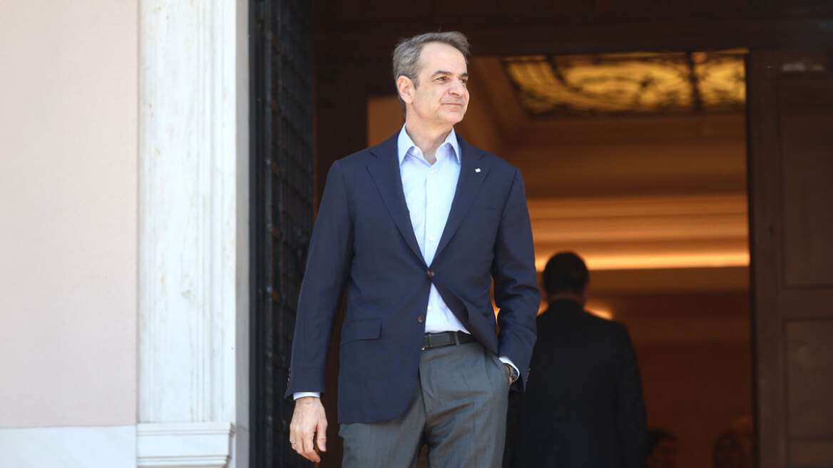 Οι δύο γρίφοι του ανασχηματισμού : Ο «τσάρος» της οικονομίας και ο Άδωνις