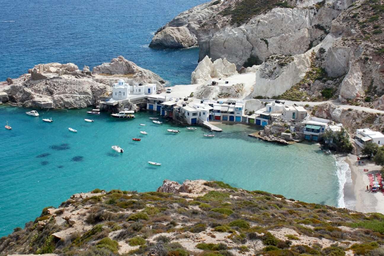 Daily Mail: 5 ελληνικά νησιά-παράδεισοι μακριά από τον υπερτουρισμό – Φυσική ομορφιά και αυθεντικότητα