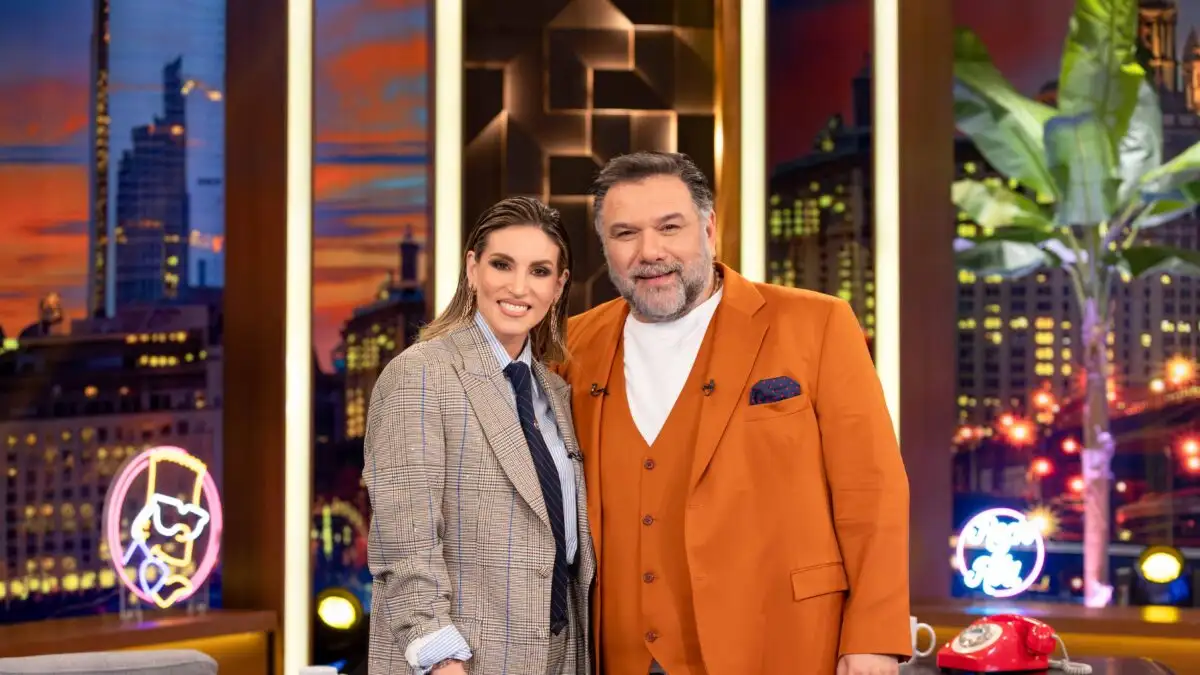 The 2Night Show: Η Αθηνά Οικονομάκου και ο Γιώργος Αλκαίος καλεσμένοι σήμερα στον Γρηγόρη Αρναούτογλου