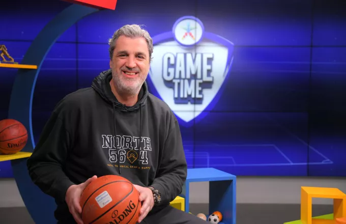 Ο Νίκος Οικονόμου στο ΟΠΑΠ Game Time: Ο Μήτογλου, τα δάκρυα με τον Αλβέρτη και το όνειρό του να γίνει πιλότος (trailer)