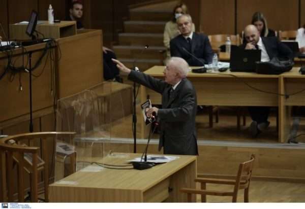 Αναβλήθηκε η δίκη του K.Πλεύρη για τους ναζιστικούς χαιρετισμούς του