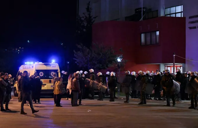 Δολοφονία Λυγγερίδη: «Με εκλιπαρούσε να αφαιρέσω τη φωτοβολίδα, του έτρωγε τα σωθικά» – Δραματικές οι καταθέσεις αστυνομικών στη δίκη