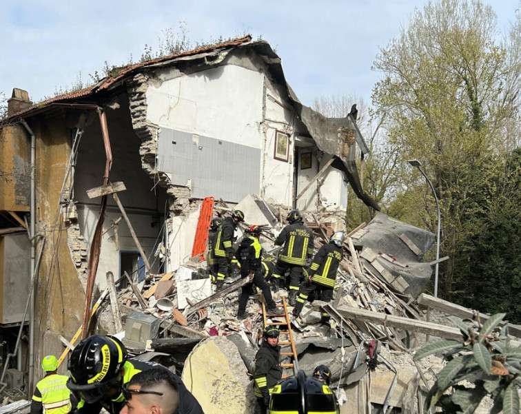 Ρώμη: Κτίριο ισοπεδώθηκε μετά από έκρηξη λόγω διαρροής φυσικού αερίου