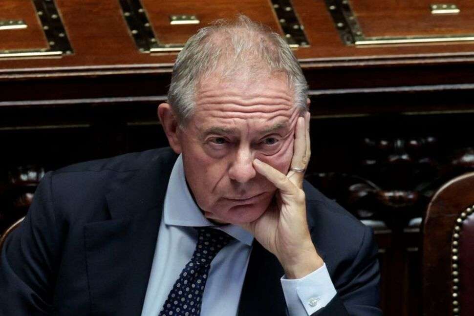 Η Ιταλία γεφυρώνει αυτοκινητοβιομηχανία και Άμυνα