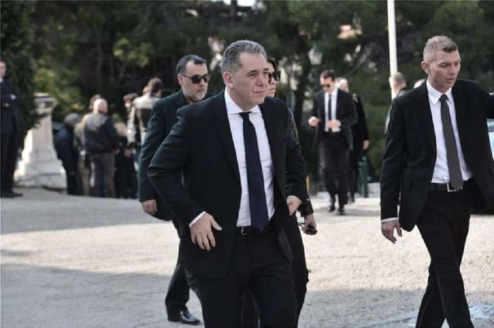 Τάσος Καραμήτσος: Έργα και ημέρες του εκδότη του «Πρώτου Θέματος» – ΕΜΦΥΛΙΟΣ ΣΤΑ ‘ΓΑΛΑΖΙΑ’ ΜΜΕ μέρος 2ο;
