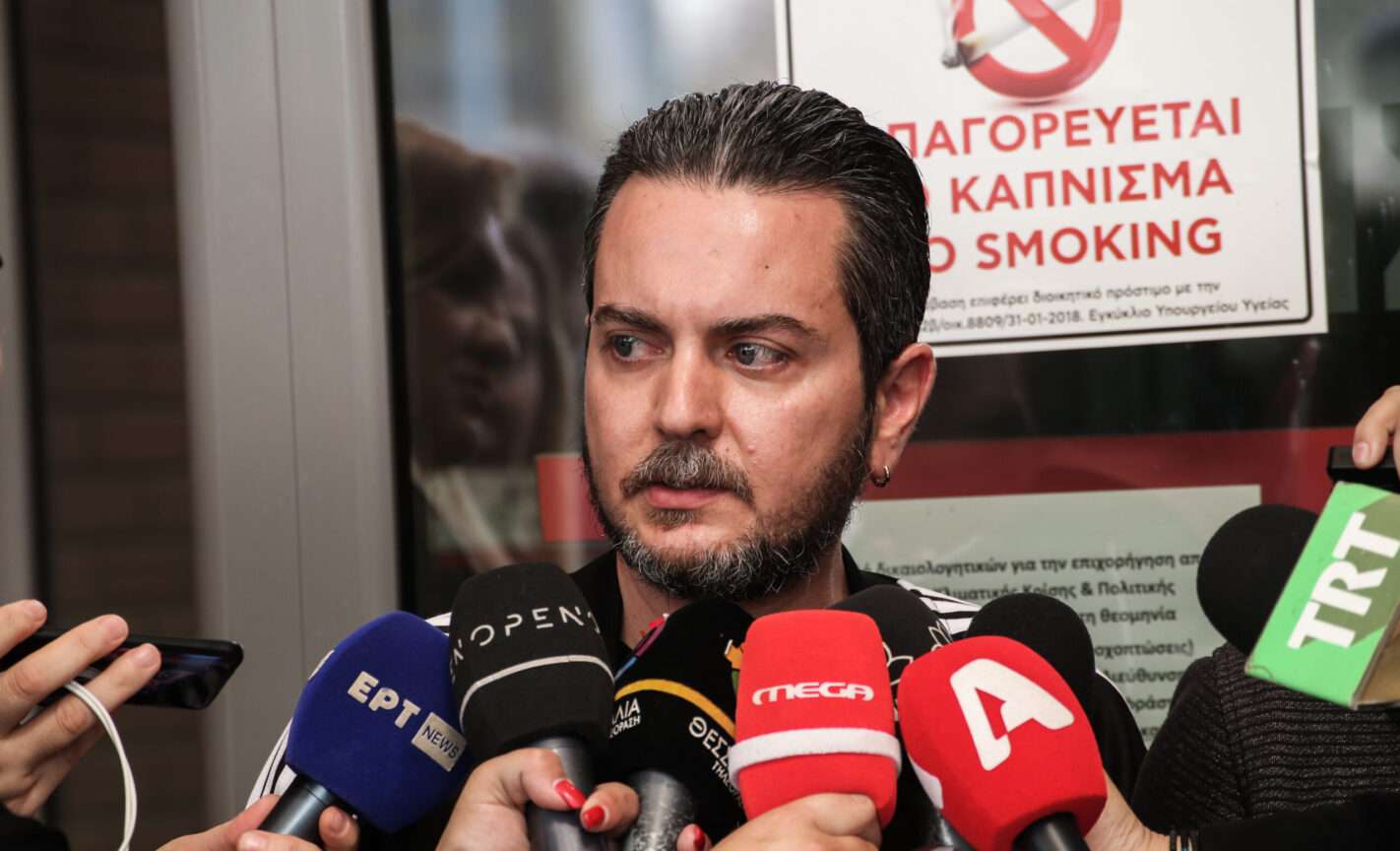 Τέμπη: «Αισθάνθηκα τη στιγμή της σύγκρουσης των τρένων» λέει ο Θοδωρής Ελευθεριάδης