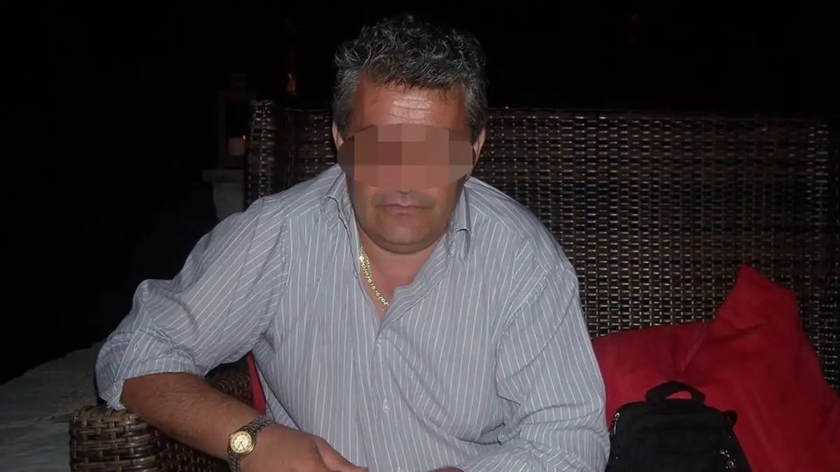 Τέμπη: Ο σταθμάρχης σε απομόνωση – Σιωπή, τύψεις και οργή μετά την αποφυλάκισή του