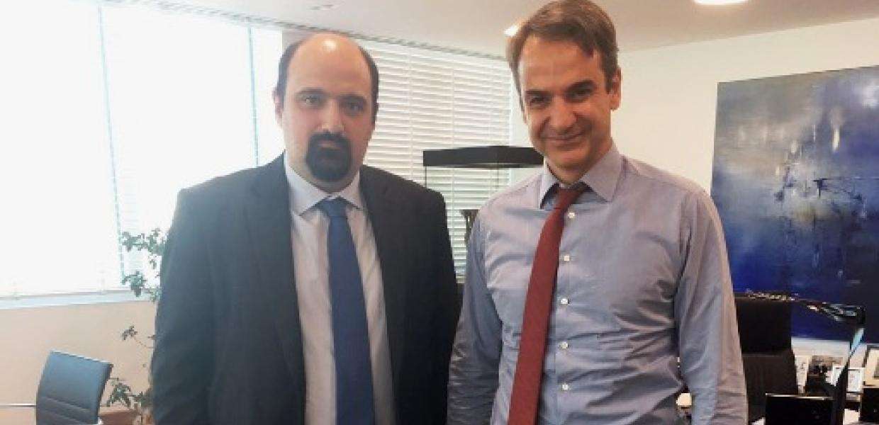 Τέμπη: Νέο εξώδικο συγγενών θυμάτων στην Προανακριτική – «Αρουραίος» ο Μητσοτάκης και «παχύδερμο» ο Τριαντόπουλος