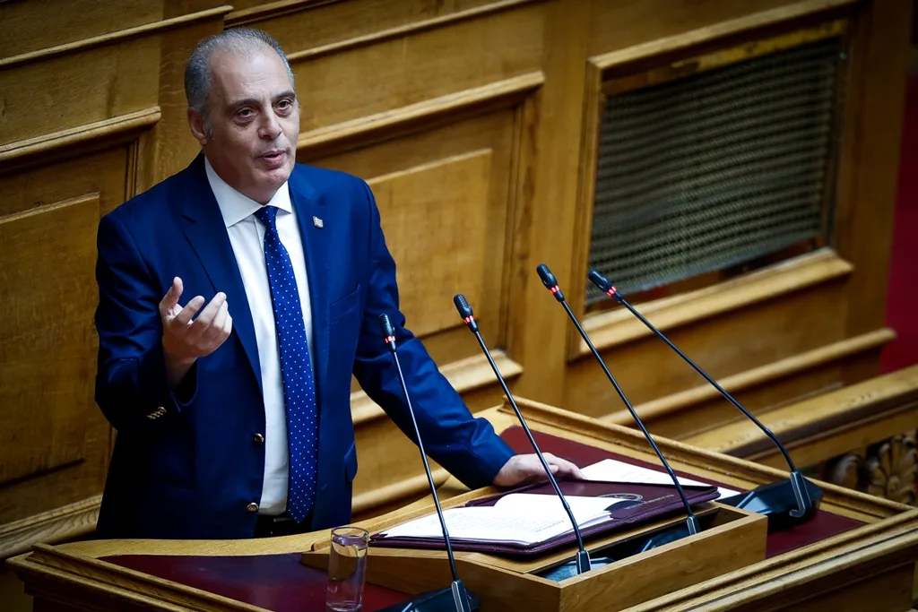 Εθνικός κίνδυνος: Η “επιφυλακτική” κυβέρνηση οδηγεί την Ελλάδα στην καταστροφή