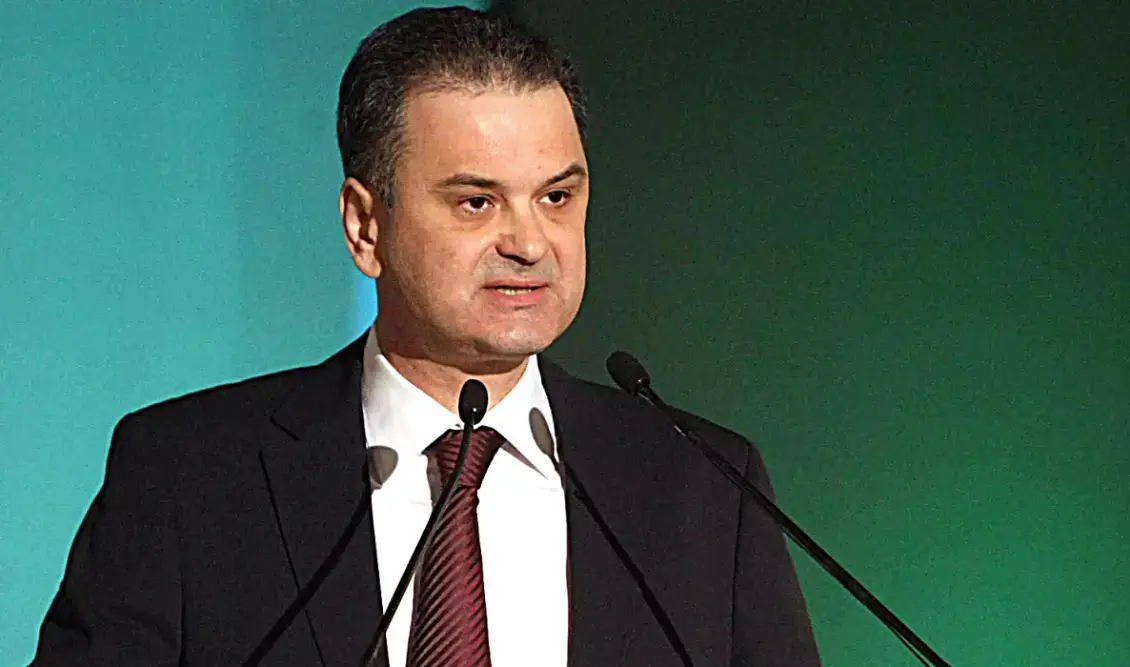 «Μικρό και χρεοκοπημένο κόμμα» – Αποχωρεί από το ΠΑΣΟΚ ο πρώην υπουργός Σωκράτης Ξυνίδης