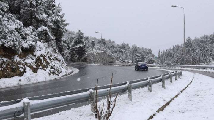 Κακοκαιρία στην Κρήτη: Προβλήματα στο οδικό δίκτυο της Βιάννου – Κλειστά σχολεία για λόγους ασφαλείας
