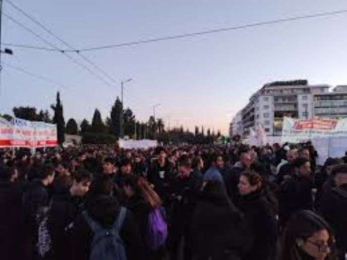 Κυκλοφοριακές ρυθμίσεις στο κέντρο της Αθήνας λόγω των συγκεντρώσεων για τα Τέμπη