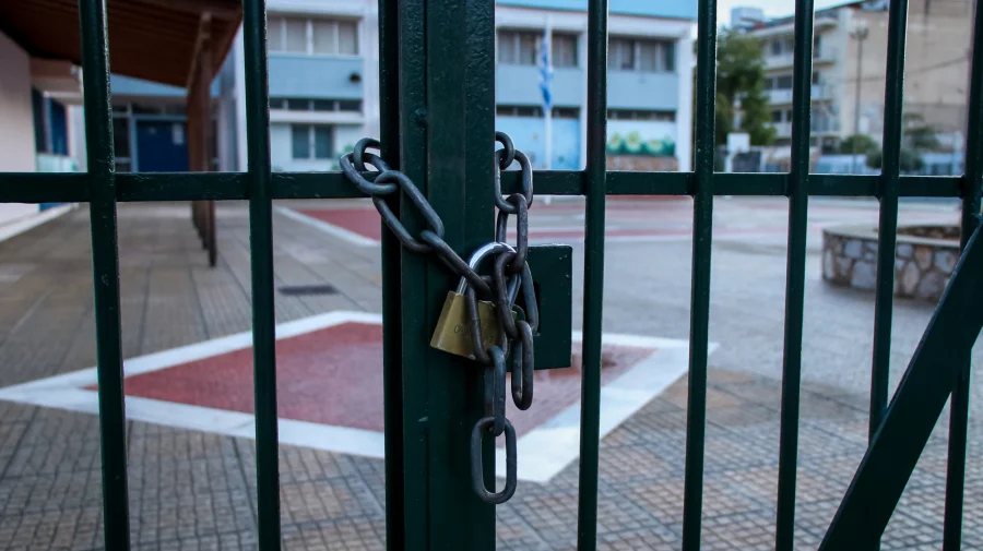 Κλειστά αύριο τα σχολεία στη Ρόδο ενόψει των έντονων καιρικών φαινομένων