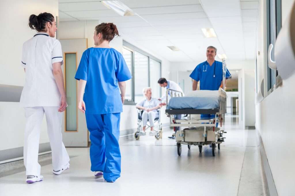 Η κυβέρνηση της Αυστραλίας προωθεί δωρεάν τηλεφωνική γραμμή για την υγεία εν όψει των γενικών εκλογών